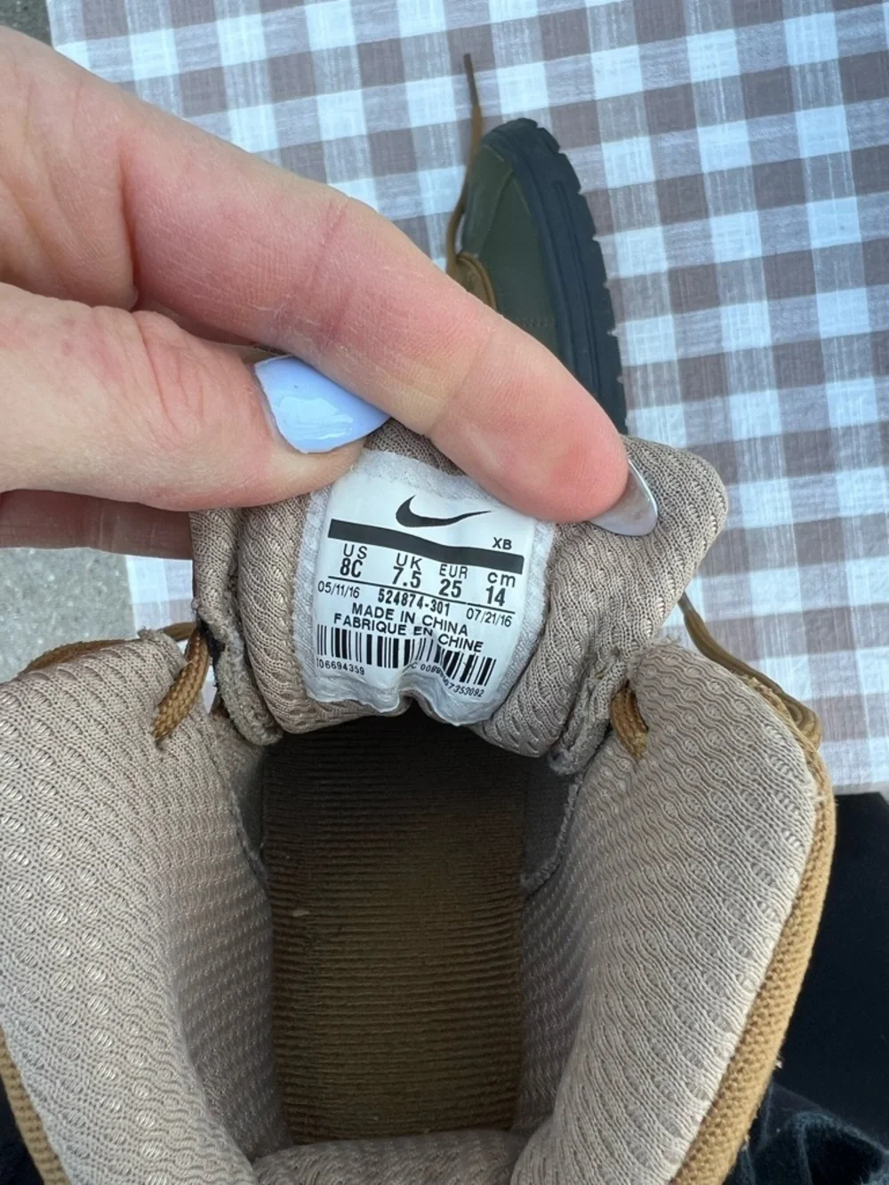 Nike Kids Olive Green and Brown Outdoor Boots